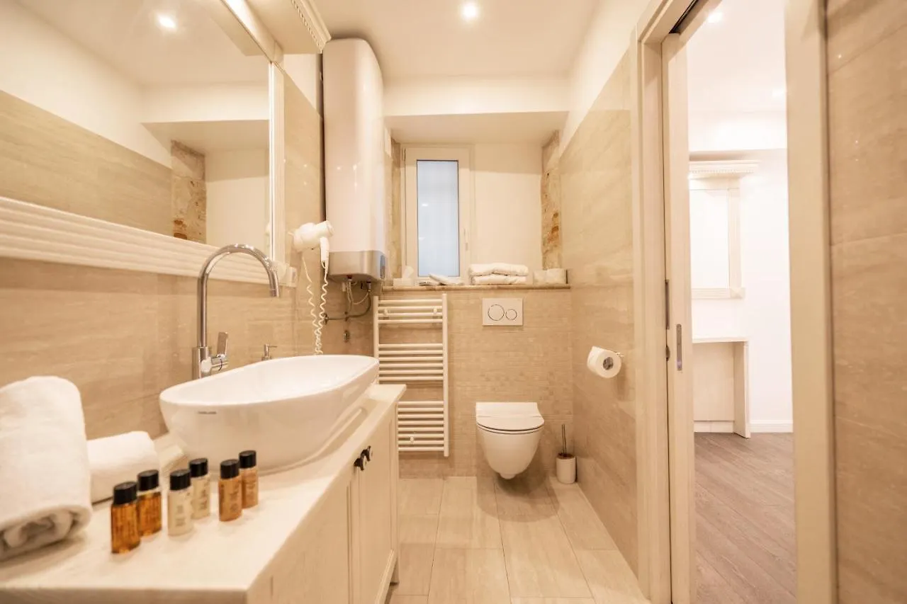 Luxury Rooms Lucija And Luka Split 4*,  Kroatien