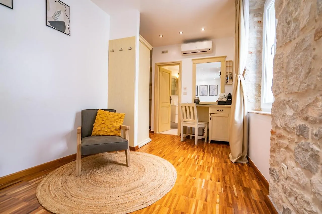 Luxury Rooms Lucija And Luka Split 4*,  Kroatien